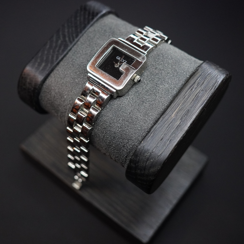 Gucci 3600L Women's Watch Quartz 23mm Black Dial Swiss Made Square Working - Picture 3 of 7